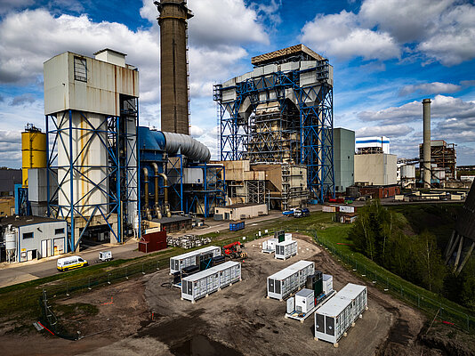 Chantier de la centrale de stockage d'énergie sur le site Emile Huchet